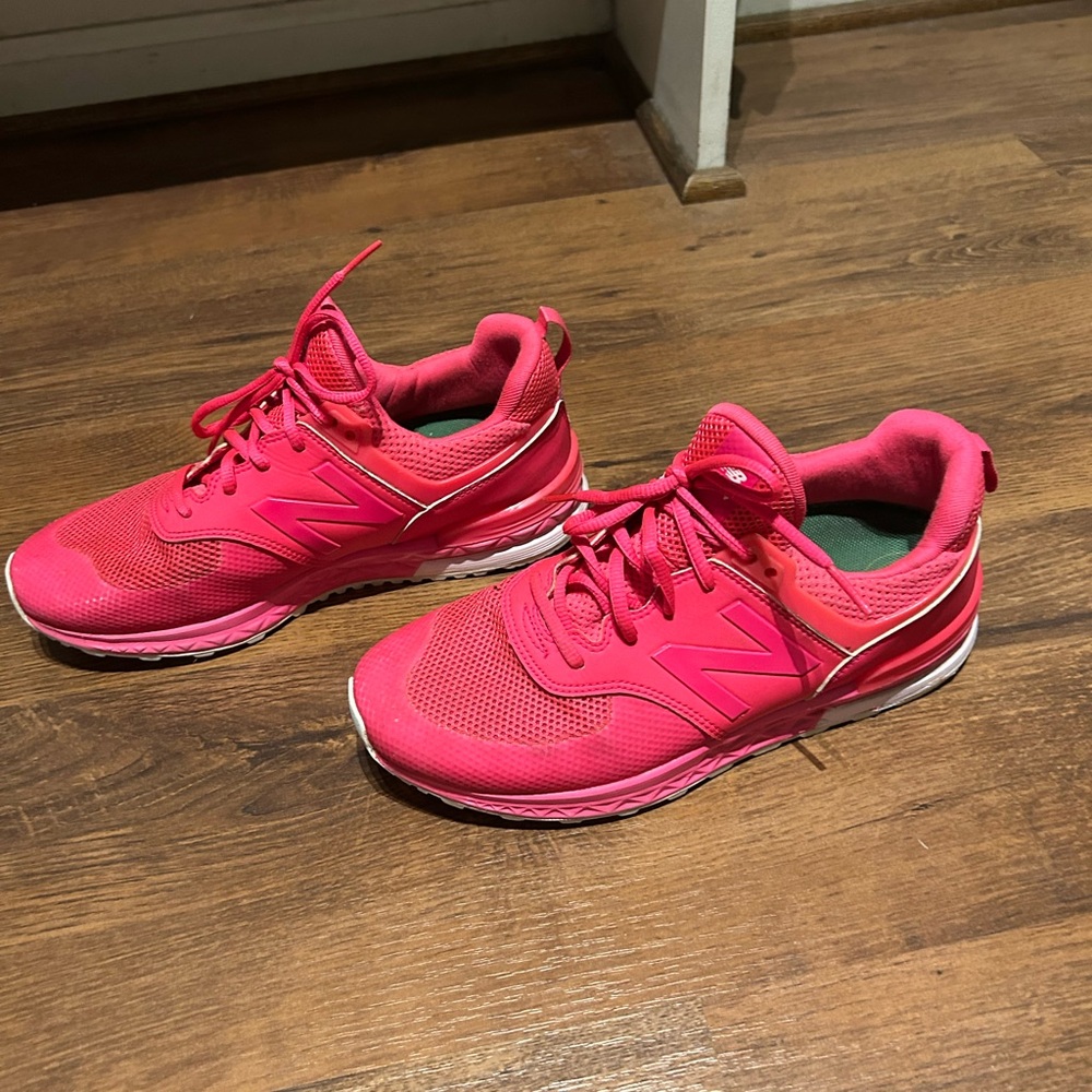 New Balance 574 Hot Pink Running Shoes Men’s size 7